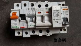 半坡西街專業電工服務 燈具安裝、開關插座維修與配電控制設備維護